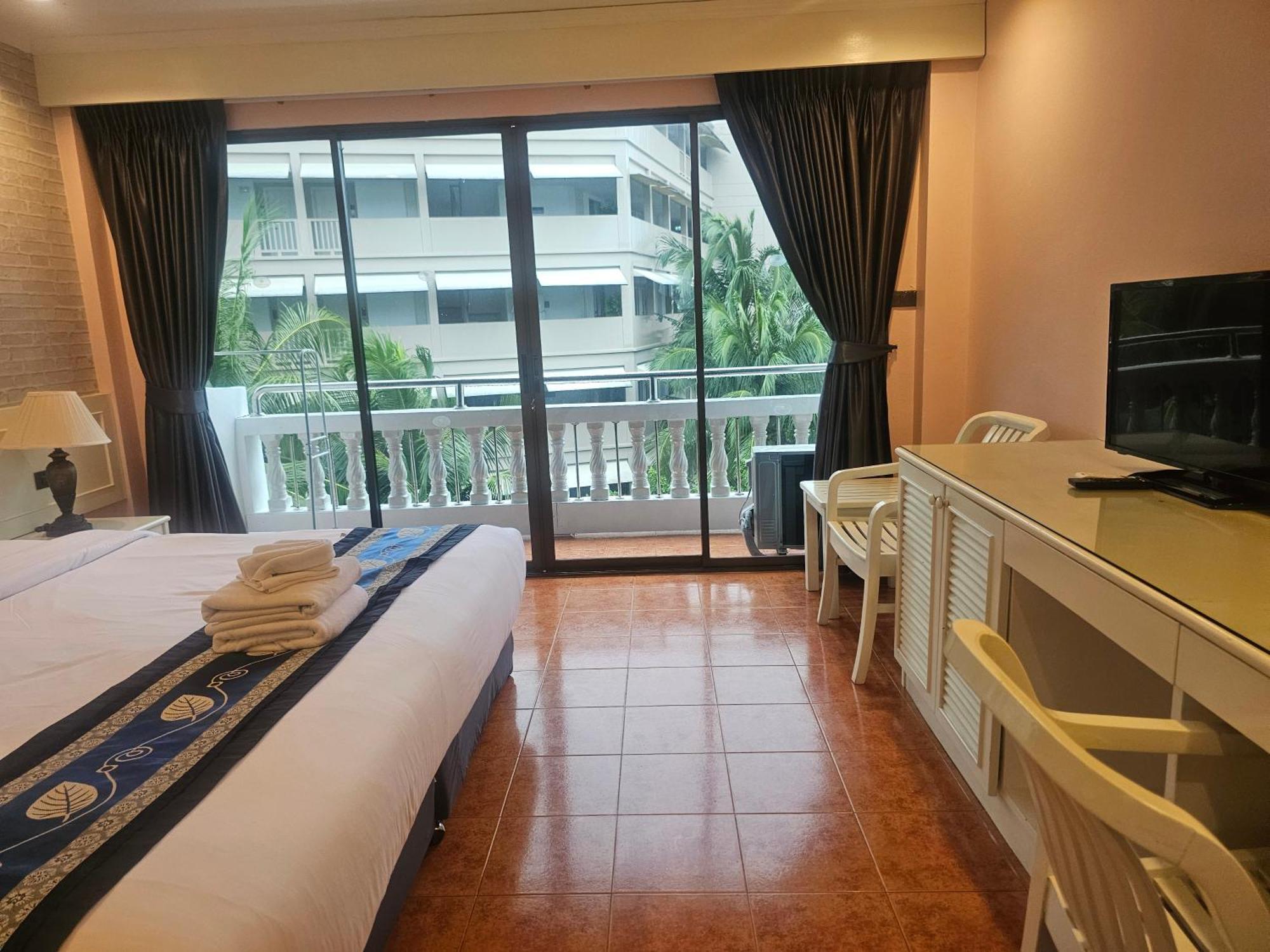 Patong Central Residence And Apartment Εξωτερικό φωτογραφία