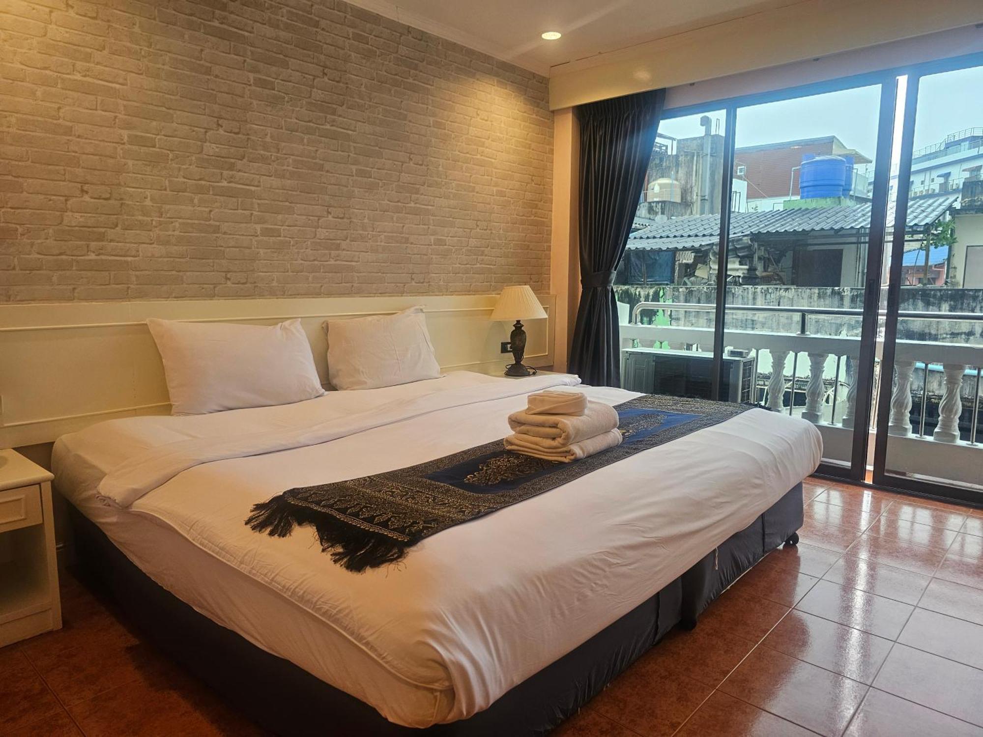 Patong Central Residence And Apartment Δωμάτιο φωτογραφία