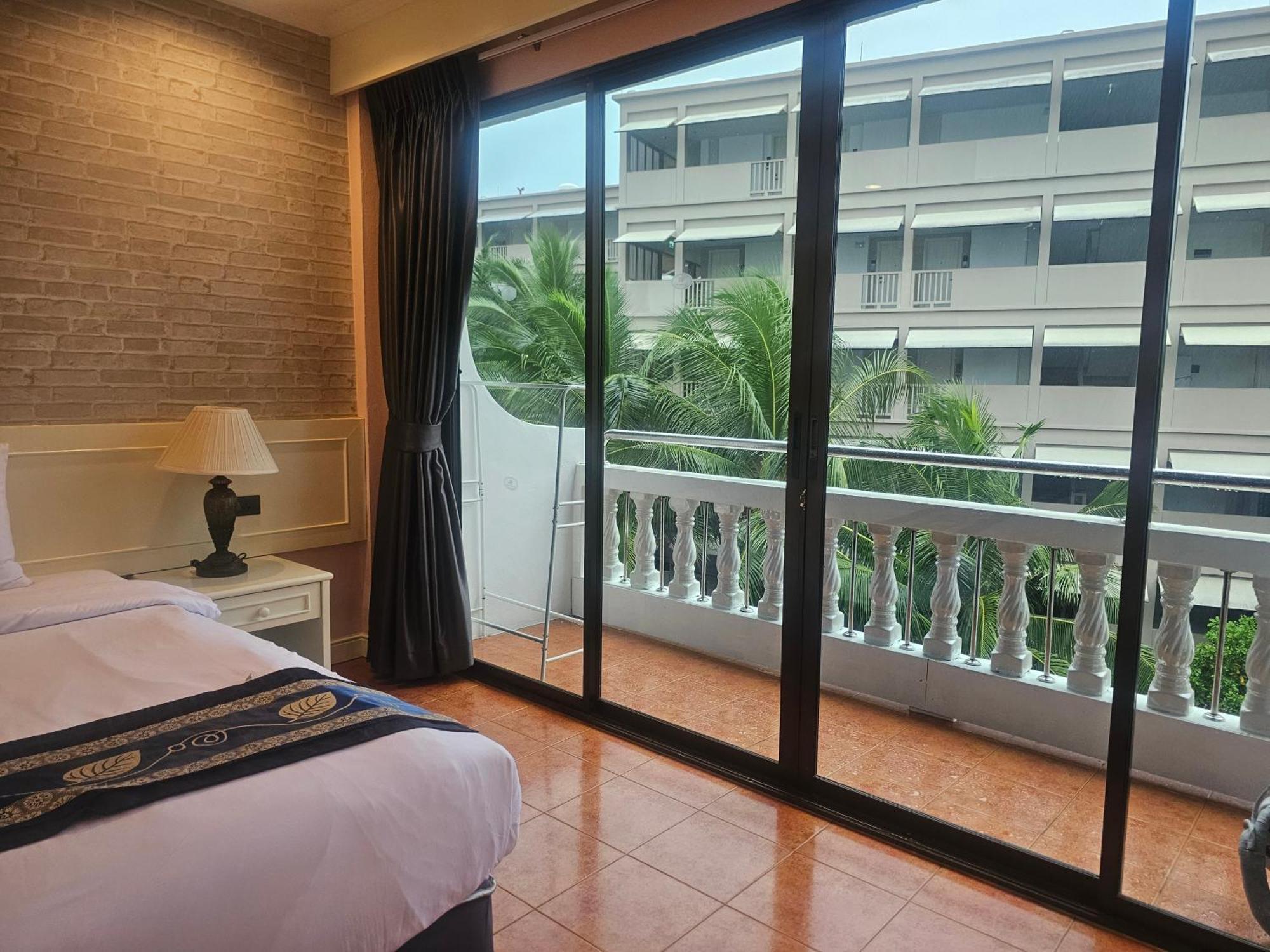 Patong Central Residence And Apartment Εξωτερικό φωτογραφία