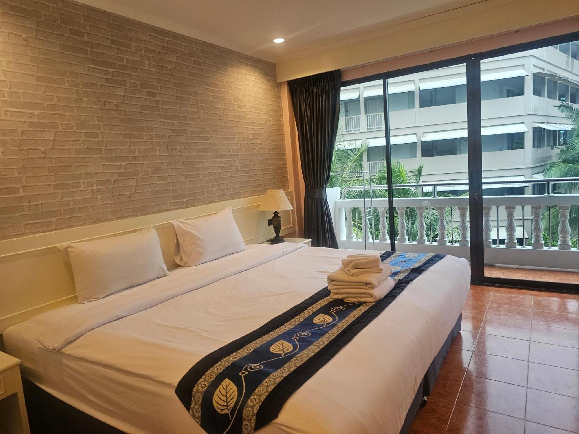 Patong Central Residence And Apartment Εξωτερικό φωτογραφία